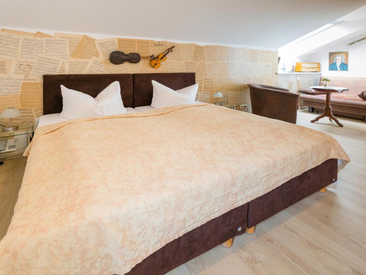 Hotel & Ferienwohnungen Bohlenblick Saalfeld Saale Zewnętrze zdjęcie