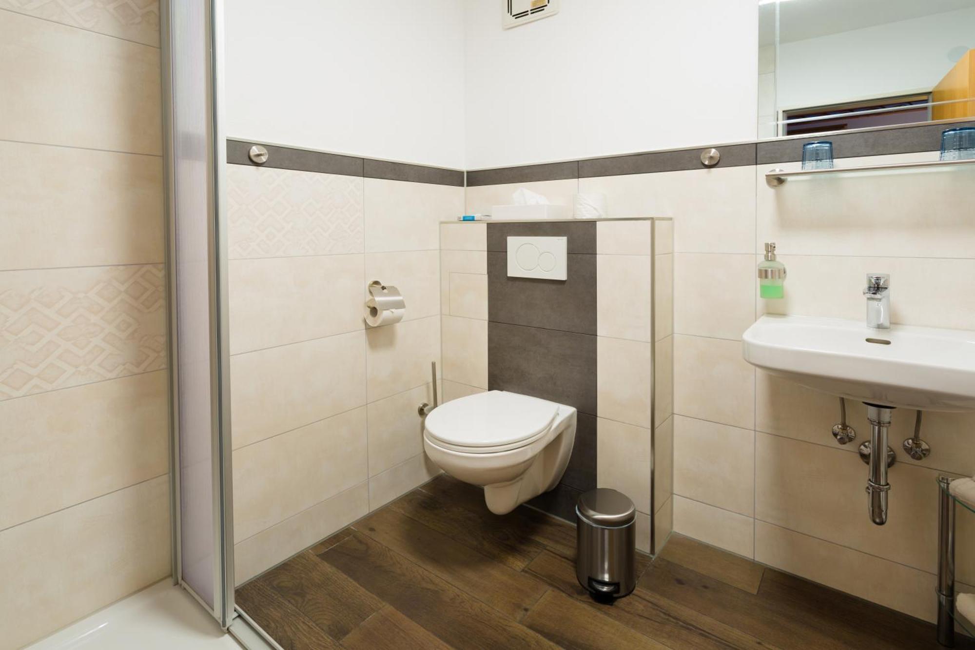 Hotel & Ferienwohnungen Bohlenblick Saalfeld Saale Zewnętrze zdjęcie